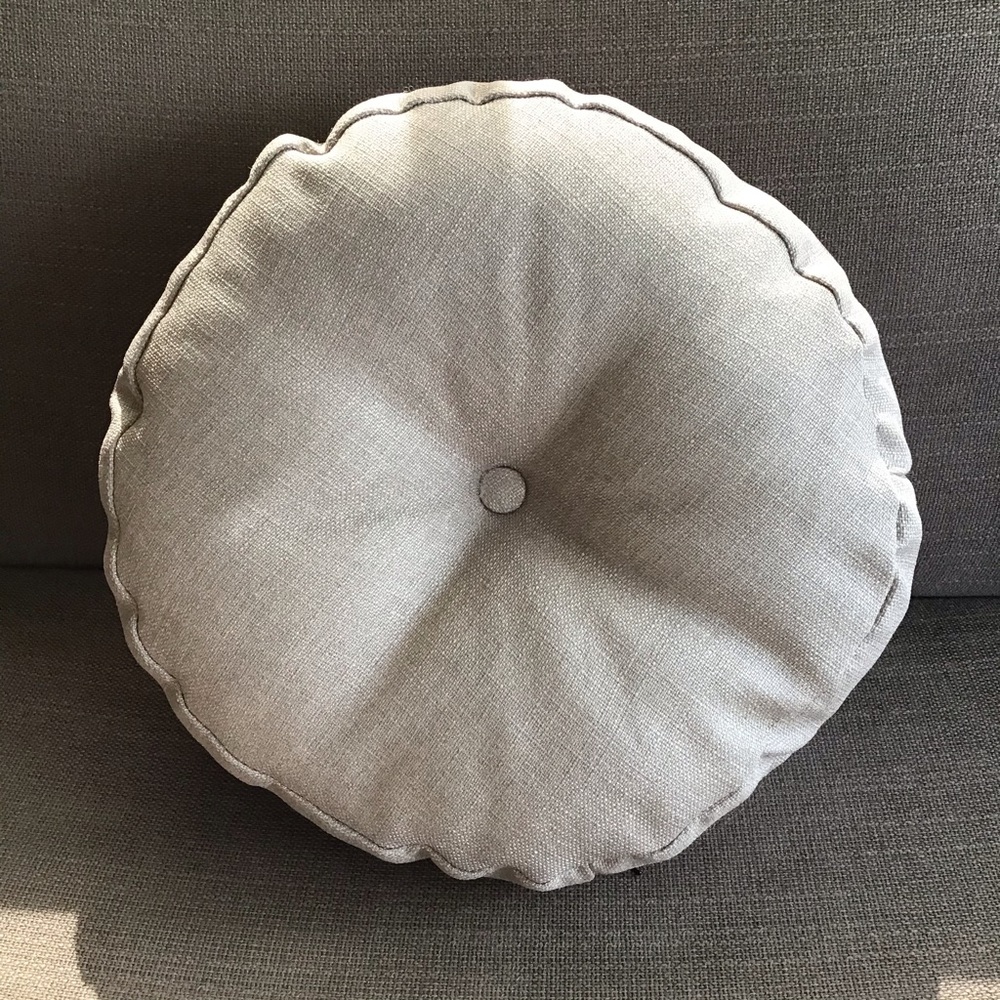 💕💗🧵Custom Round Grey Linen Cushion - New!